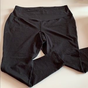 Maternity high-rise workout pants, full length